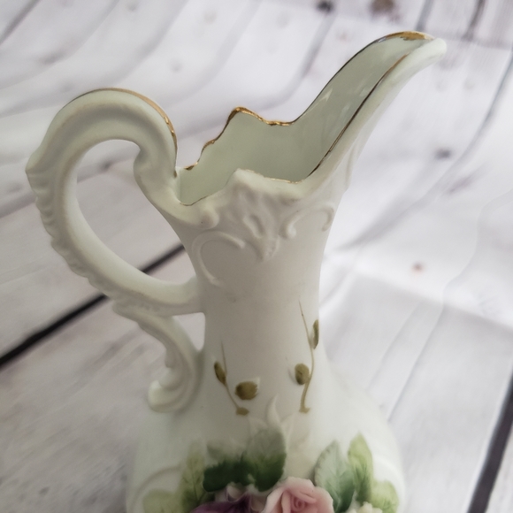 Lefton China 6 inch Floral Bud Vase Ivory Gold Painted Trim Handle - Picture 7 of 12